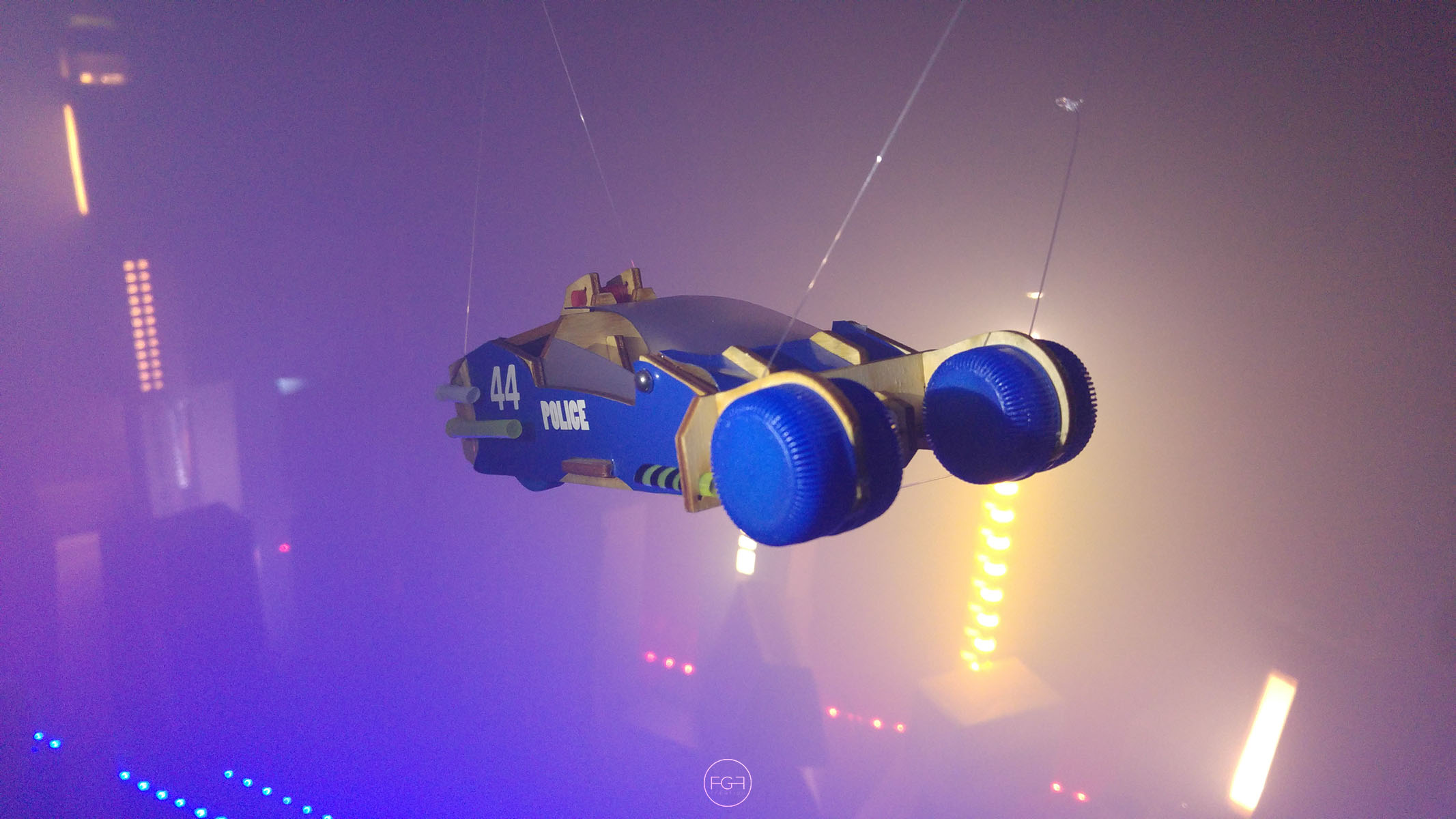 installation-lumiere-ville-futuriste-lighting-fgf-creation-fabien-foulon-design-2